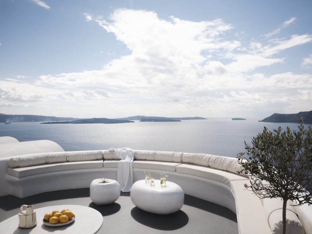 Sweeping panoramas and exquisite design at Canaves Sunday